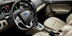 Ford объявил цены на хэтчбек и седан Fiesta . Фотослайдер 0