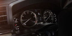Lexus обновил внедорожник LX и назвал его российские цены. Фотослайдер 3
