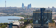 Ковры, концерты, кочки: как прошла первая гонка Формулы-1 в Баку. Фотослайдер 0