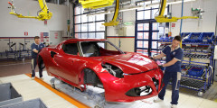 Alfa Romeo приступила к производству спорткара 4С. Фотослайдер 0