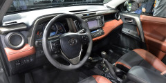 Новый Toyota RAV4 – в Россию с дизелем. Фотослайдер 0