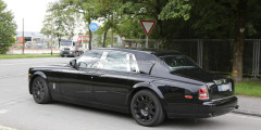 Rolls-Royce тестирует новый Phantom . Фотослайдер 0