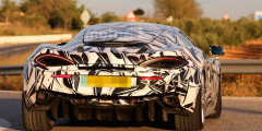 Компания McLaren впервые вывела на тесты спорткар 570S GT. Фотослайдер 0