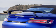 Суперкар Mercedes-AMG GT R стал родстером