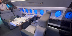 Aurus Business Jet (ABJ) поделен на три изолированных отсека: обеденная комната, переговорная и спальня