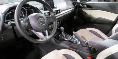 Новая Mazda3 в деталях. Фотослайдер 1