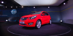 Opel назвал цену самого компактного хэтчбека. Фотослайдер 0