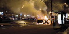 В Москве Lamborghini столкнулась с 3 машинами и сгорела. ФОТО с места аварии. Фотослайдер 0
