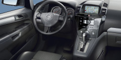 Тест-драйв Mazda5: боевой минивэн. Фотослайдер 6