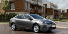 Toyota объявила цены на обновленную Corolla. Фотослайдер 1