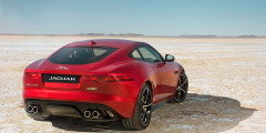 Полноприводный Jaguar F-Type разгоняется до «сотни» за 3,9 секунды . Фотослайдер 0