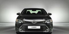 Toyota Camry: обновленный седан в деталях. Фотослайдер 0