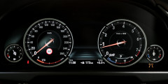Цифровая приборка в&nbsp;BMW X5 реализована очень удачно&nbsp;&mdash;&nbsp;прорисовка почти не&nbsp;отличается от&nbsp;аналоговой. Фанаты марки будут довольны.