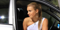 Самые красивые девушки автошоу в Москве. ФОТО. Фотослайдер 0