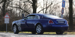 Rolls-Royce вывел на тесты обновленный Wraith. Фотослайдер 0