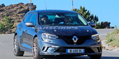 Renault вывел на тесты сверхмощный Megane нового поколения. Фотослайдер 0