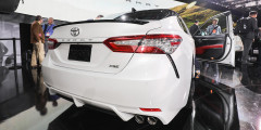 Toyota представила Camry нового поколения
