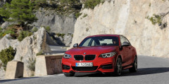 BMW объявила рублевые цены на купе 2-Series. Фотослайдер 0