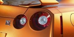 Nissan GT-R стал мощнее после рестайлинга. Фотослайдер 0