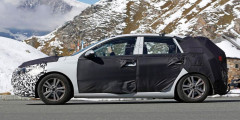  Hyundai привез новое поколение i30 на испытания в Альпы. Фотослайдер 0