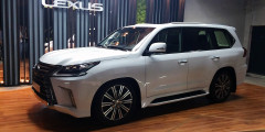 Lexus обновил внедорожник LX и назвал его российские цены. Фотослайдер 0