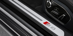 Нарушитель дресс-кода. Тест-драйв Audi S8 plus. Фотослайдер 2