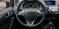 Тонкий лед. Ford Fiesta против Hyundai Solaris. Фотослайдер 4