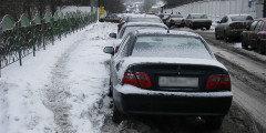 Количество аварий растет из-за снегопадов. Фотослайдер 1
