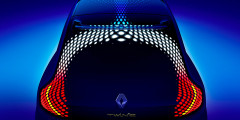 Renault рассекретил заднеприводный электрокар . Фотослайдер 0