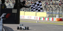 Умная гонка. Формула-1 провела идеальный Гран-при в Японии. Фотослайдер 5