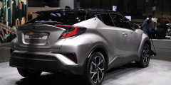 Toyota представила конкурента Nissan Juke . Фотослайдер 0