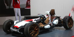 Honda представила спорткар с двигателем от мотоцикла. Фотослайдер 0