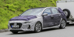 Hyundai вывел на тесты хэтчбек i30 нового поколения. Фотослайдер 0