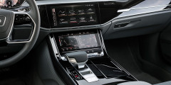 Видео: первый тест новой Audi A8 - Салон