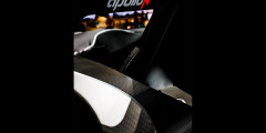 Компания Apollo привезла в Женеву 1000-сильный суперкар . Фотослайдер 1