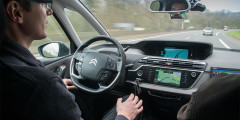 Citroen испытал C4 Picasso с автопилотом на дорогах общего пользования. Фотослайдер 0