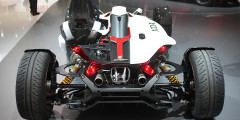 Honda представила спорткар с двигателем от мотоцикла. Фотослайдер 0