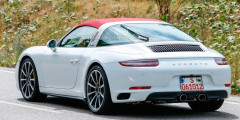Обновленный Porsche 911 Targa замечен без камуфляжа. Фотослайдер 0