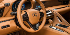 Lexus привезет в Россию самое дорогое купе. Фотослайдер 0