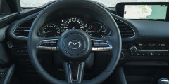 50 оттенков нежности. Тест-драйв Mazda3 - салон