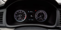 Триколор. Hyundai Sonata против Mazda6 и Ford Mondeo - Hyundai Салон