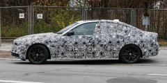 Новый седан BMW 5-Series впервые замечен на тестах. Фотослайдер 0
