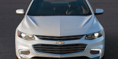 Chevrolet Malibu стал гибридом . Фотослайдер 0