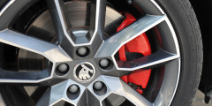 Спорт в кармане. Тест-драйв Skoda Octavia RS. Фотослайдер 3