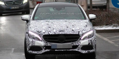 Названа дата премьеры купе Mercedes-Benz C-Class. Фотослайдер 0