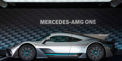 Mercedes представил суперкар AMG ONE: 1063 л.с. и сразу 5 двигателей