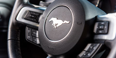 Символ Америки. Тест-драйв Ford Mustang. Фотослайдер 4