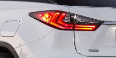 Ошибка барда. Тест-драйв Lexus RX. Фотослайдер 1