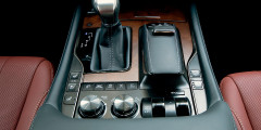 В двух соснах. Тест-драйв Lexus LX. Фотослайдер 3