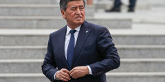 15 октября 2020 года президент Киргизии Сооронбай Жээнбеков объявил о решении подать в отставку. Он объяснил это тем, что не хочет «остаться в истории Кыргызстана как президент, проливший кровь и стрелявший в своих граждан»